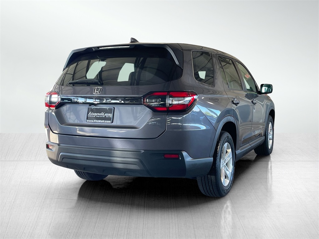 2024 Honda Pilot LX Image 5 of 28