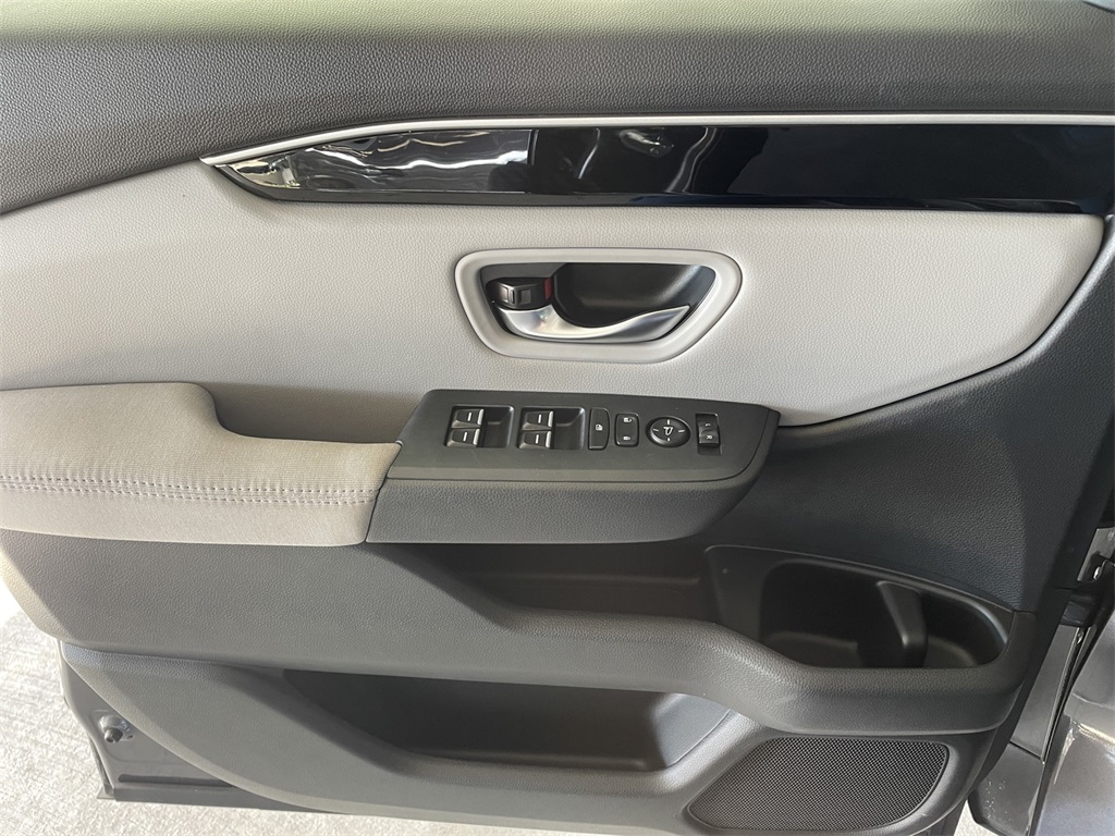 2024 Honda Pilot LX Image 19 of 28