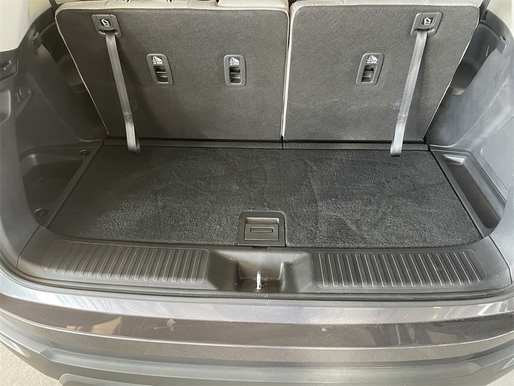 2024 Honda Pilot LX Image 10 of 28