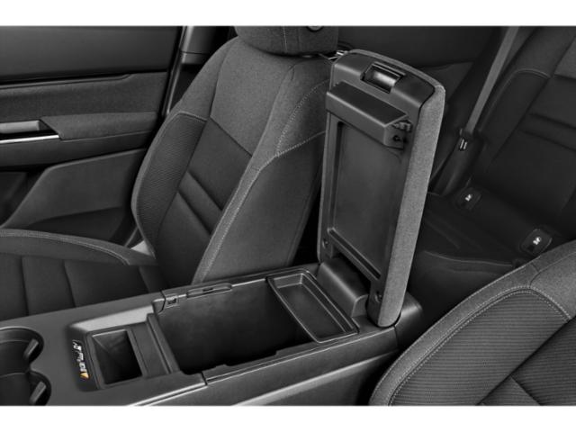 Vehicle image 13 of 14