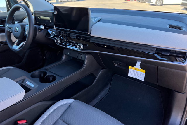 Vehicle image 20 of 25