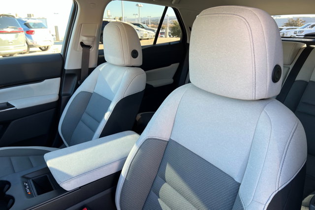 Vehicle image 11 of 25