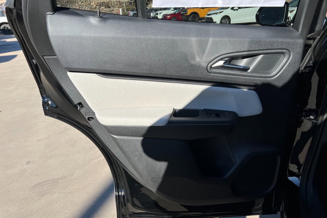 Vehicle image 24 of 25