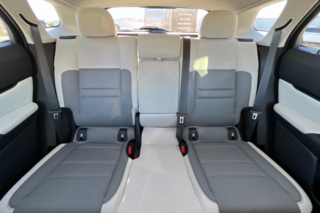 Vehicle image 13 of 25