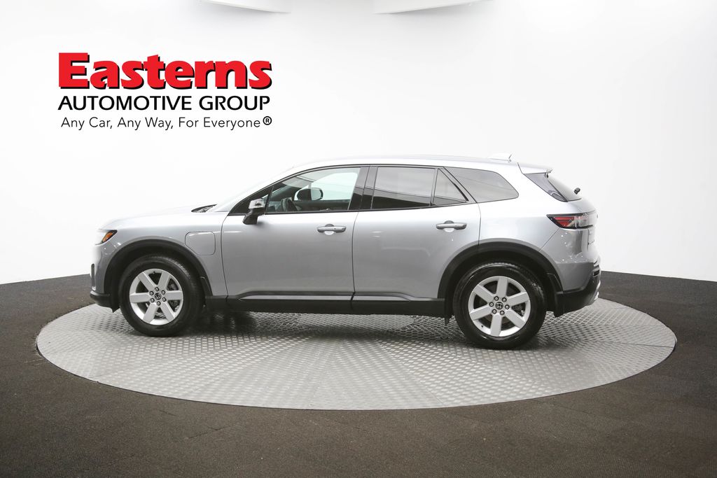 Vehicle image 35 of 60