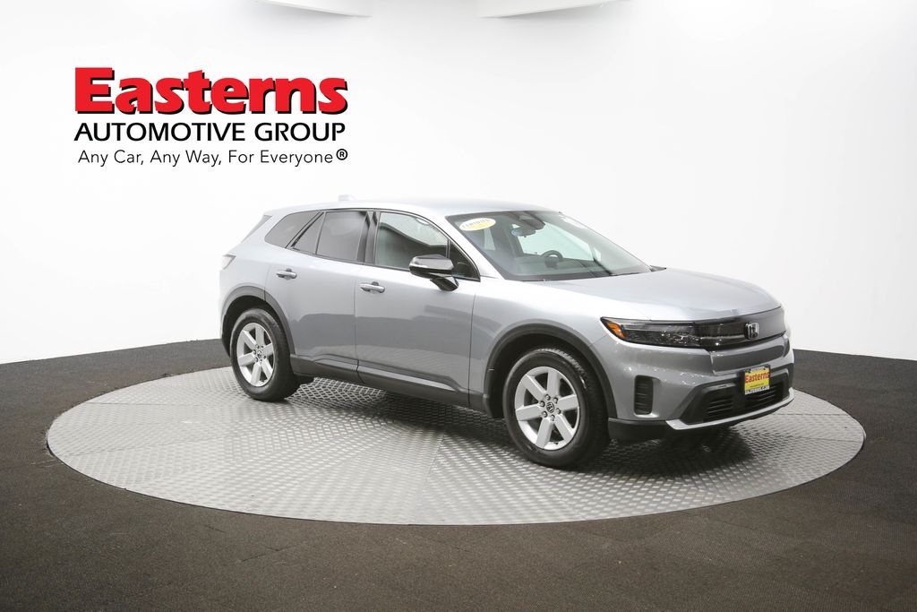 Vehicle image 10 of 60