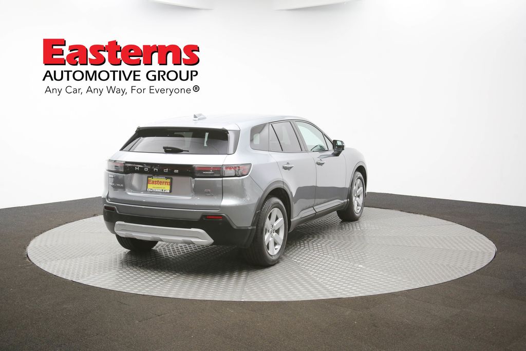 Vehicle image 23 of 60
