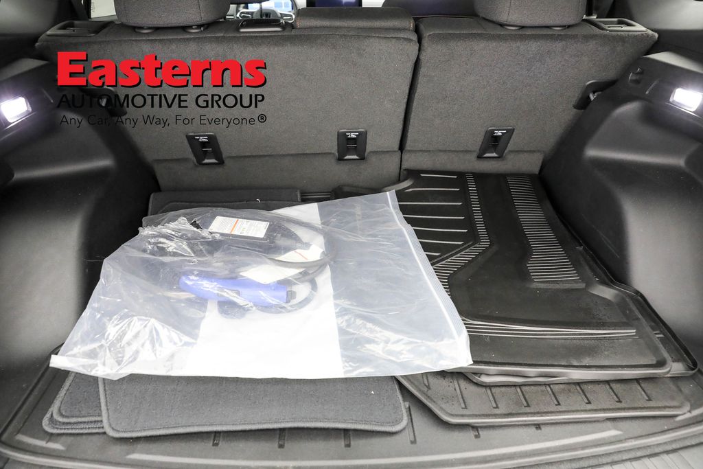 Vehicle image 39 of 60