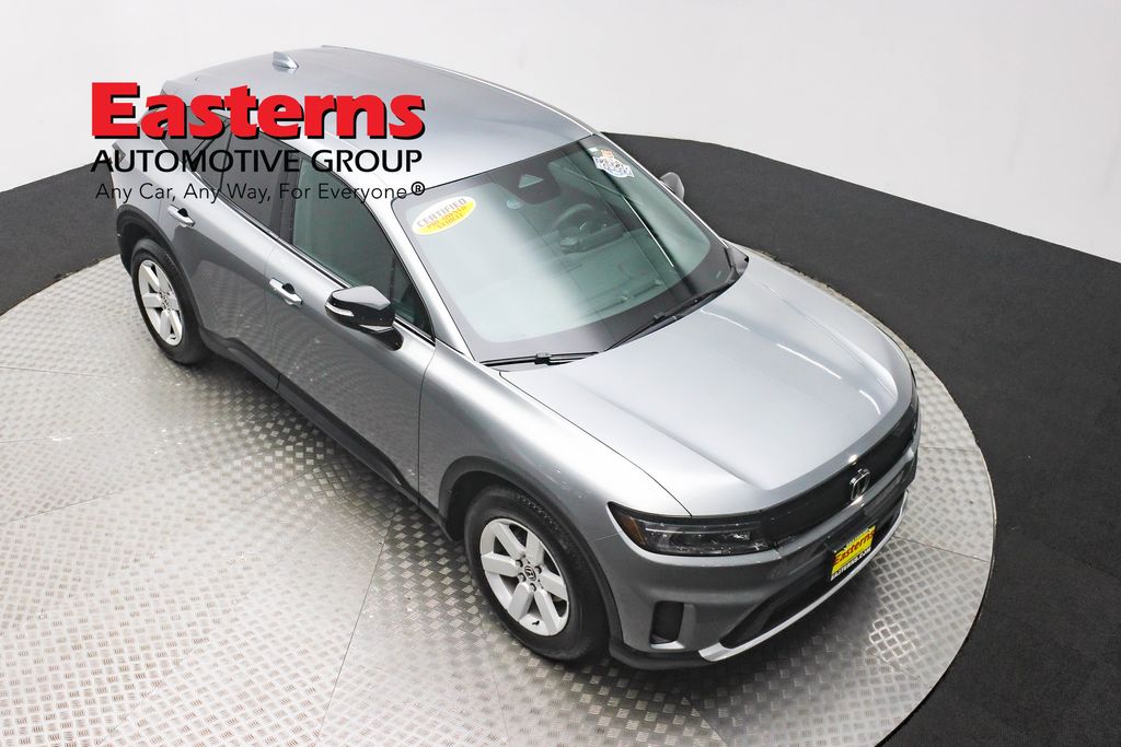 Vehicle image 15 of 60