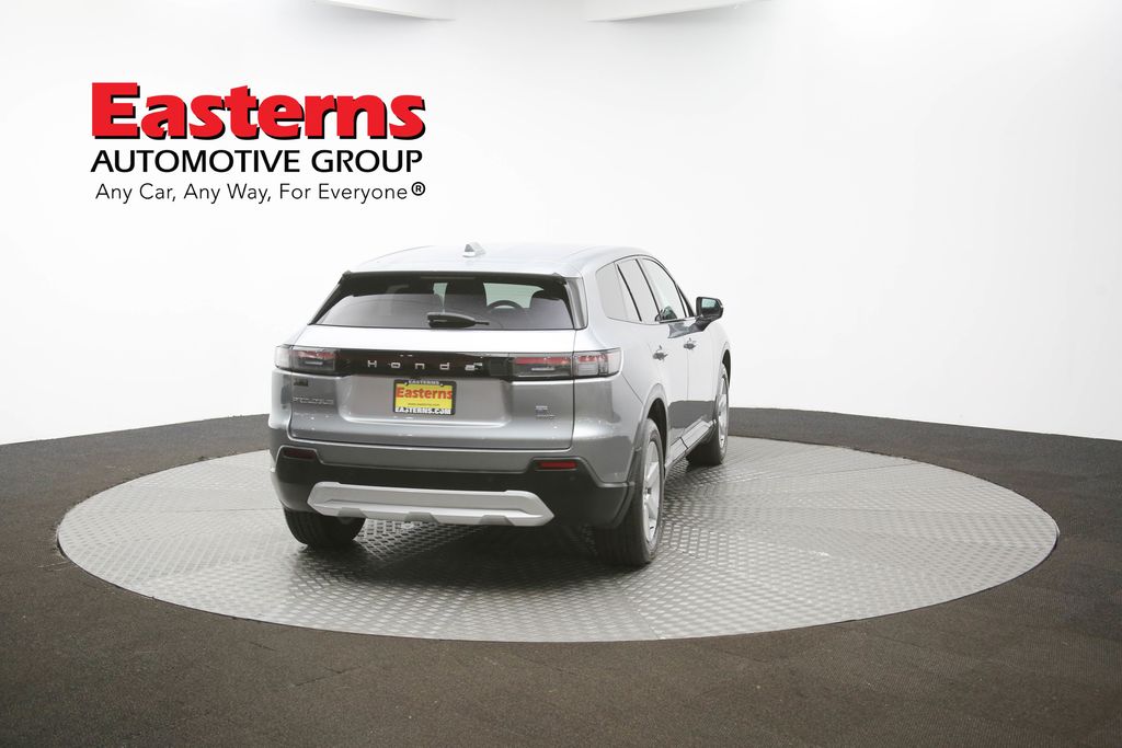 Vehicle image 21 of 60