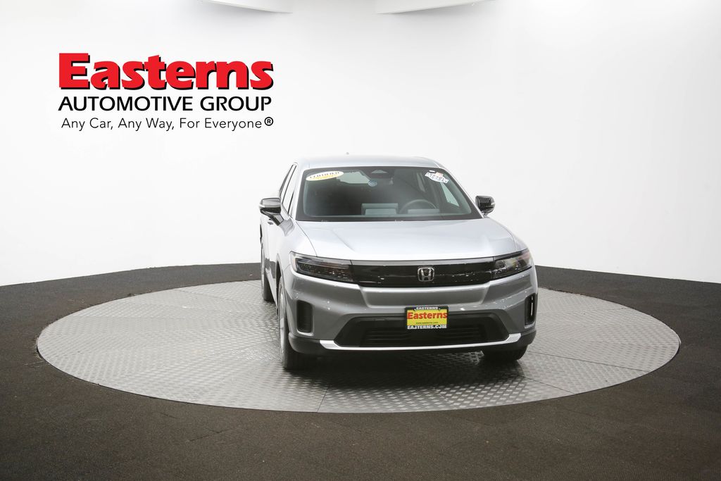 Vehicle image 13 of 60