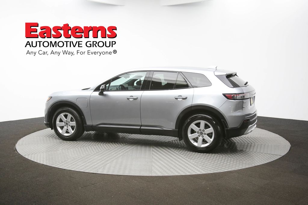 Vehicle image 31 of 60