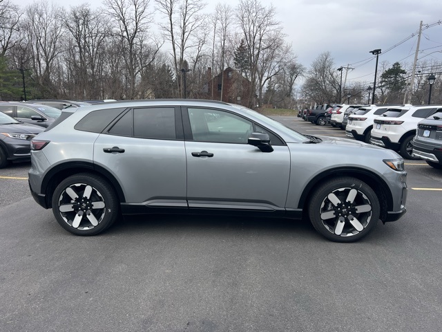 Vehicle image 6 of 27