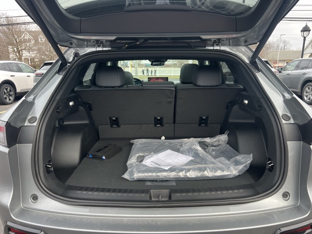 Vehicle image 19 of 27