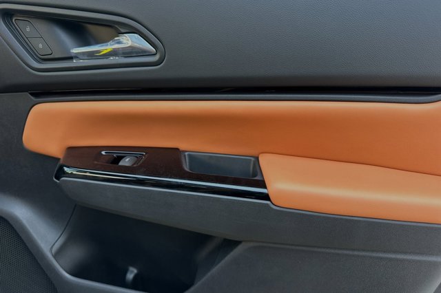 Vehicle image 22 of 31