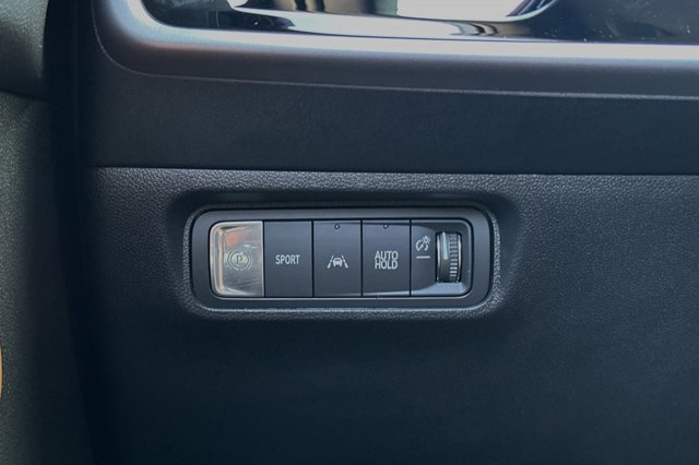 Vehicle image 25 of 31