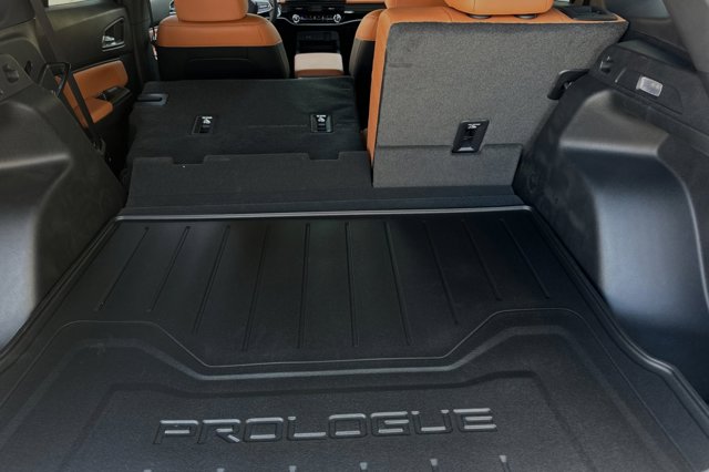 Vehicle image 9 of 31