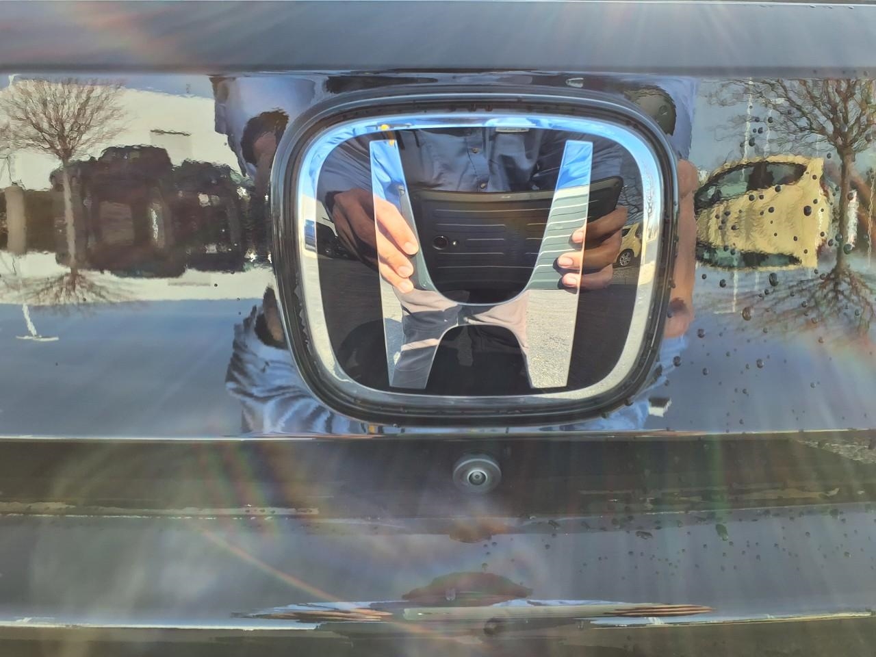 Vehicle image 14 of 37