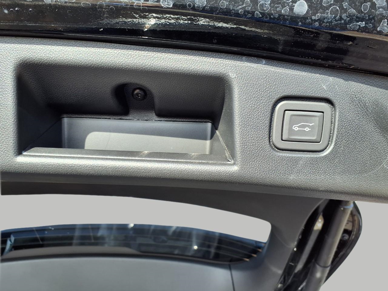 Vehicle image 12 of 37