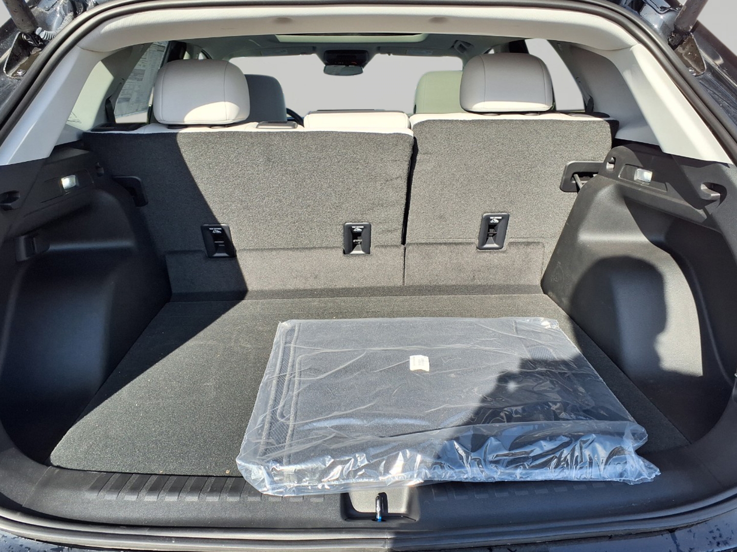 Vehicle image 9 of 37