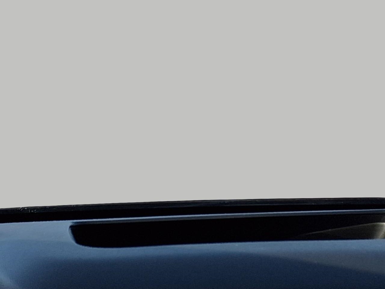 Vehicle image 35 of 37