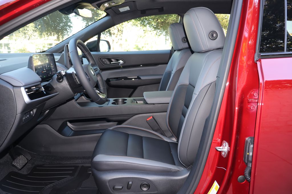 Vehicle image 9 of 29