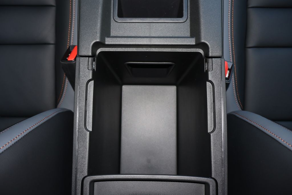 Vehicle image 20 of 29