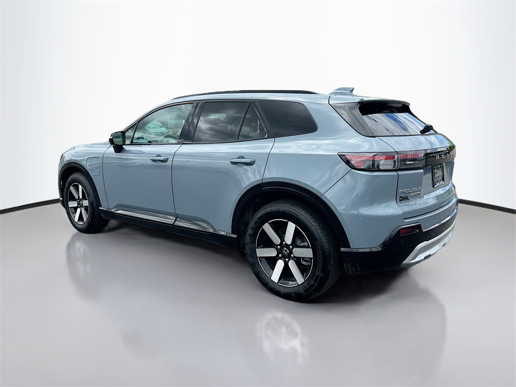 Vehicle image 7 of 34