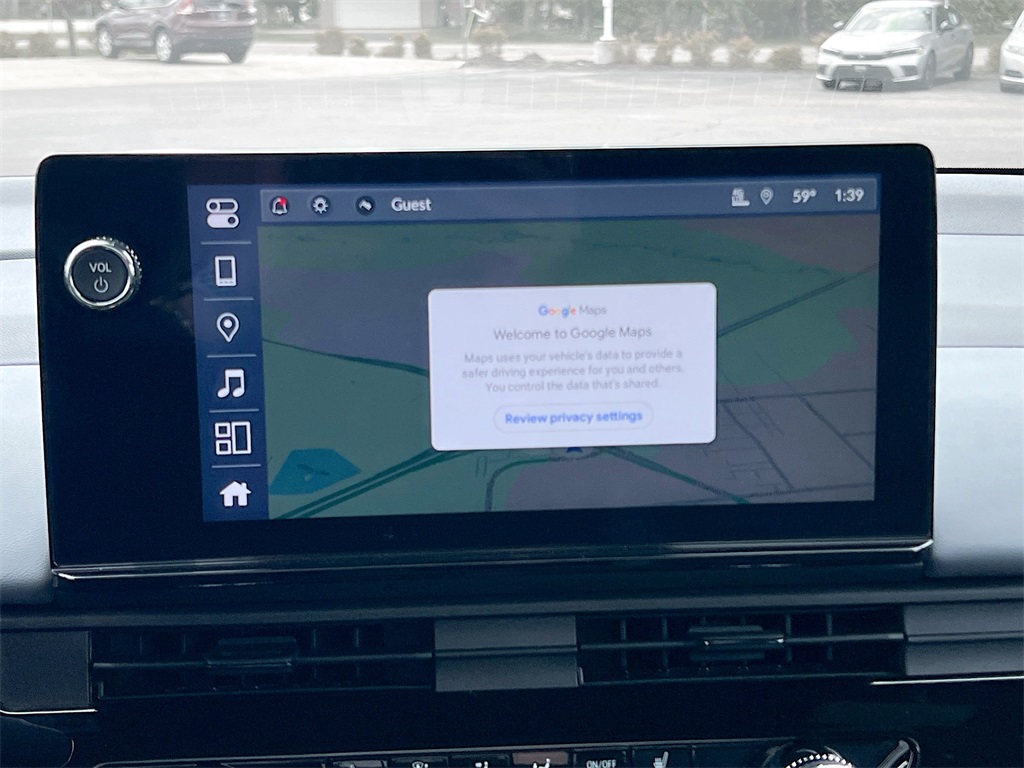 Vehicle image 18 of 34