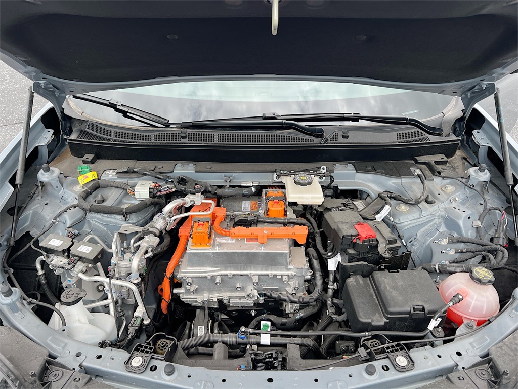 Vehicle image 32 of 34