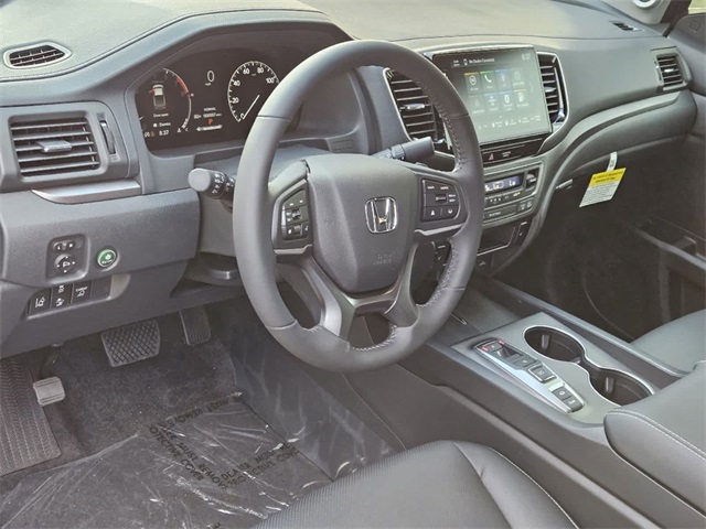 Vehicle image 6 of 24