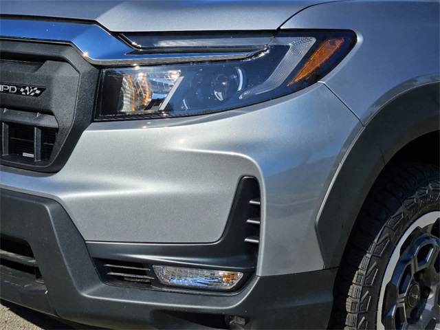 Vehicle image 7 of 24