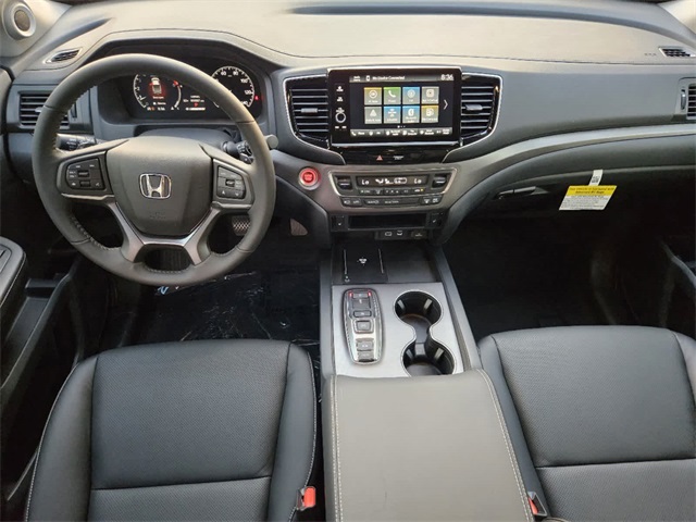 Vehicle image 21 of 24