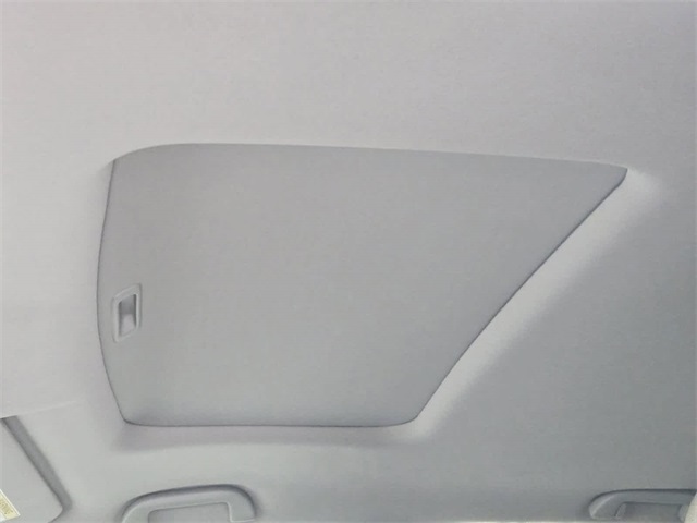 Vehicle image 20 of 24