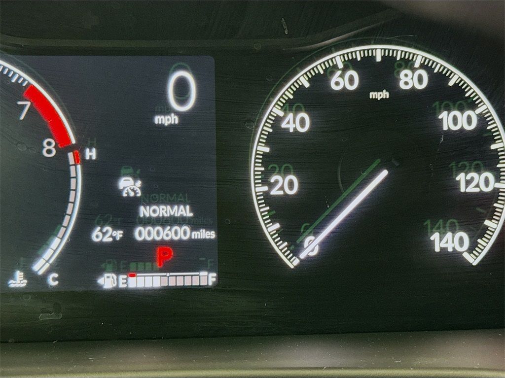 Vehicle image 19 of 39