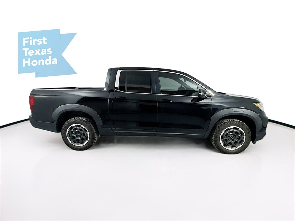 Vehicle image 4 of 39