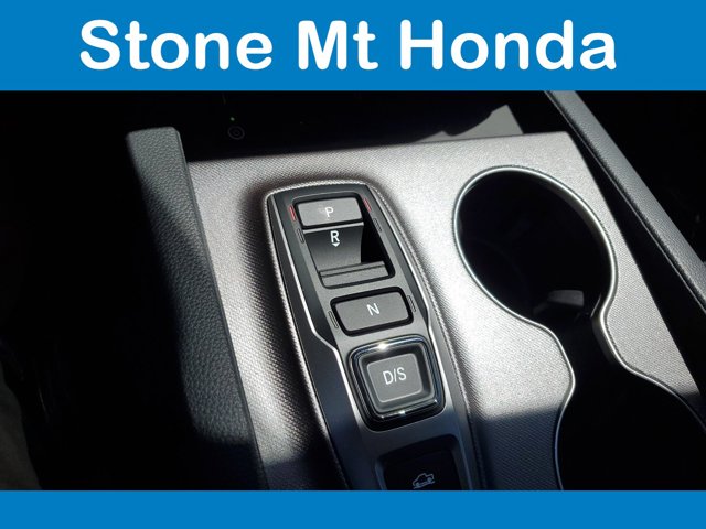 Vehicle image 14 of 16