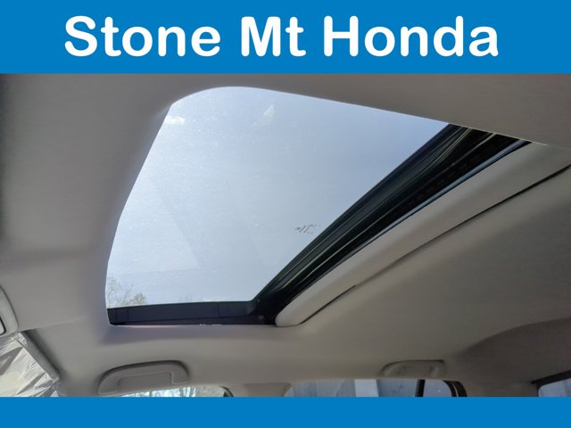 Vehicle image 14 of 15