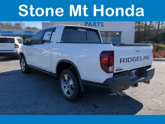 Vehicle image 4 of 15