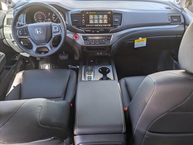 Vehicle image 14 of 19