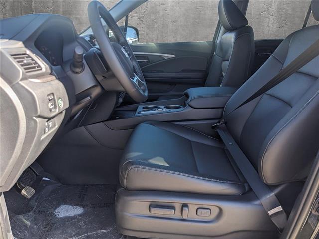 Vehicle image 4 of 19