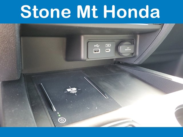 Vehicle image 16 of 17
