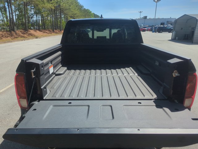 Vehicle image 7 of 18