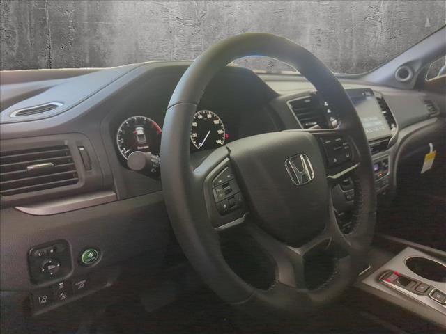 Vehicle image 9 of 18
