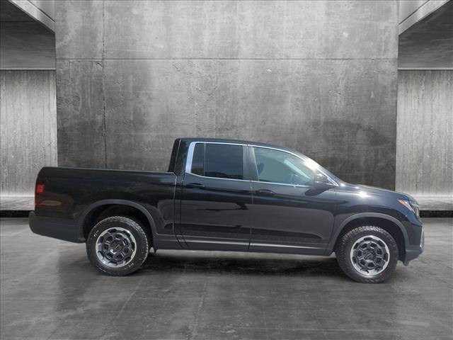 Vehicle image 4 of 18