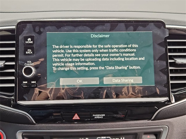 Vehicle image 15 of 24