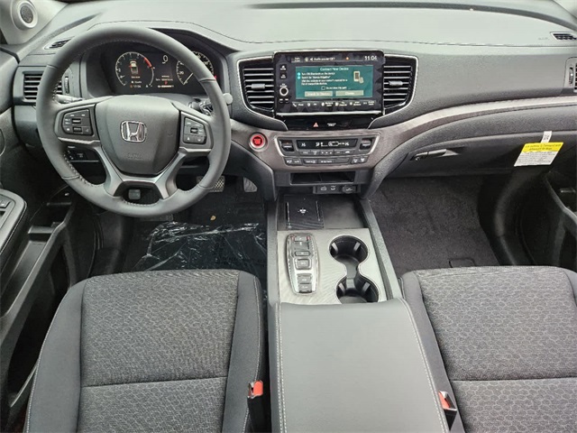 Vehicle image 20 of 24
