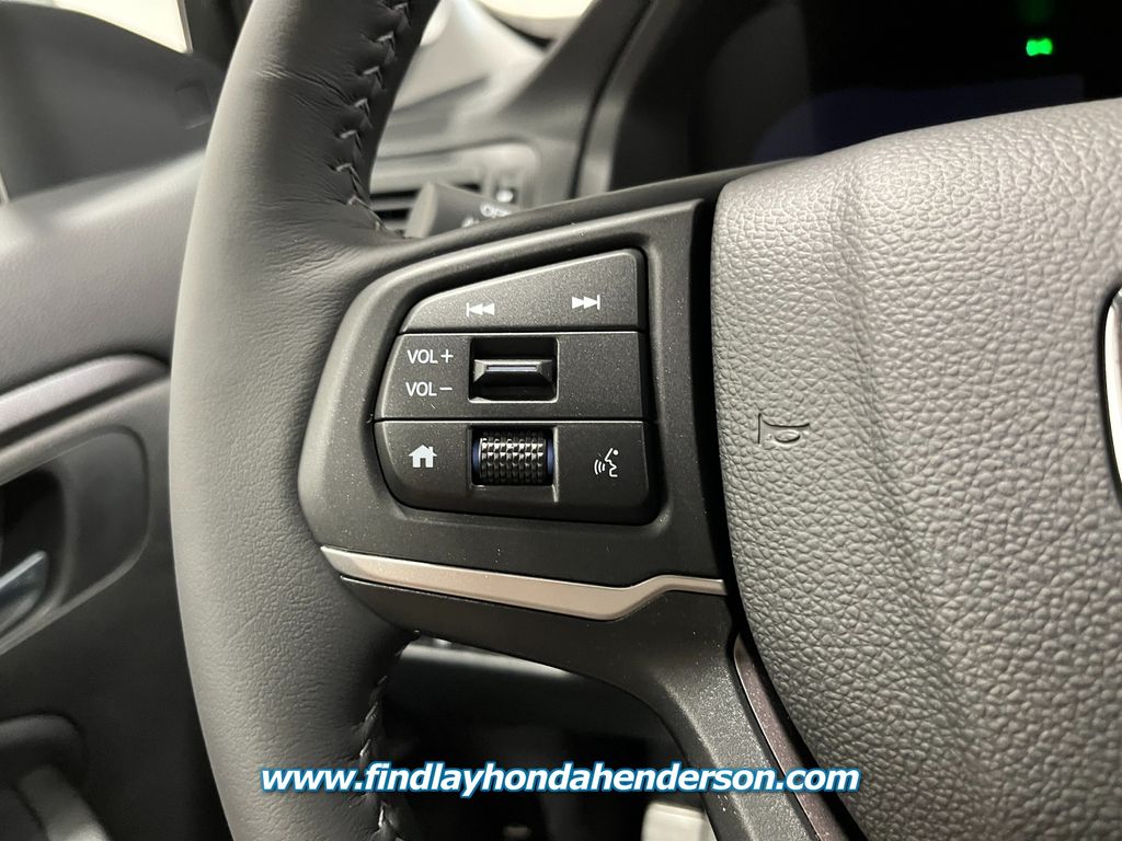 Vehicle image 21 of 21