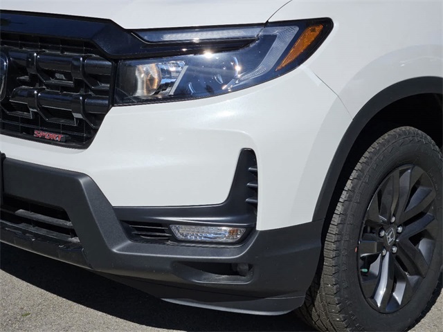 Vehicle image 7 of 24