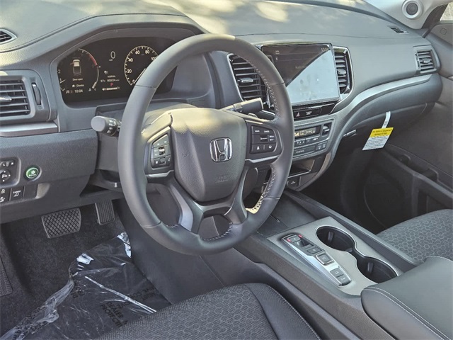 Vehicle image 6 of 24